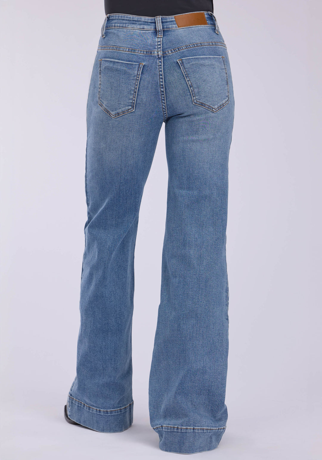 WOMENS SIDE YOKE DETAILS PLAIN BACK POCKET BUTTON JEANS