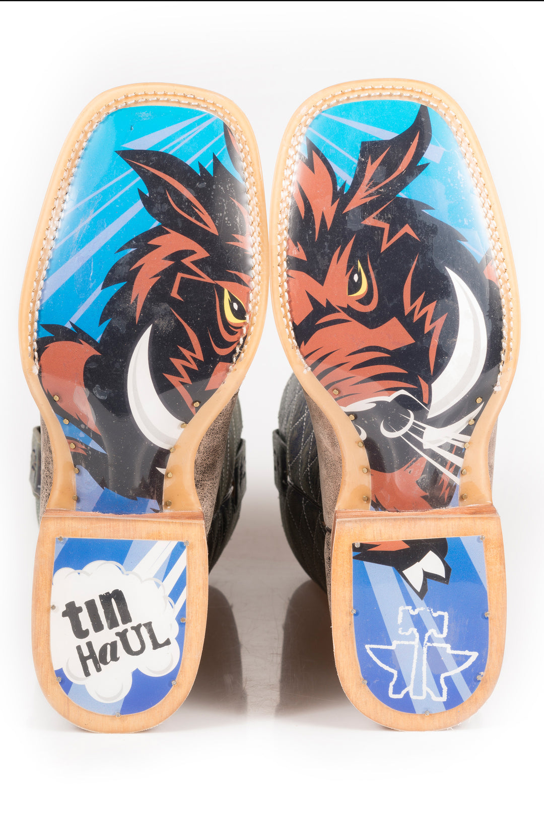 MENS NOT BOARING W WITH  ROUGH N' TOUGH SOLE