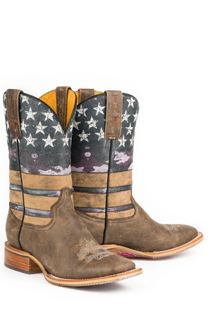 WOMENS AMERICAN WOMAN WITH SHOOT LIKE A GIRL SOLE